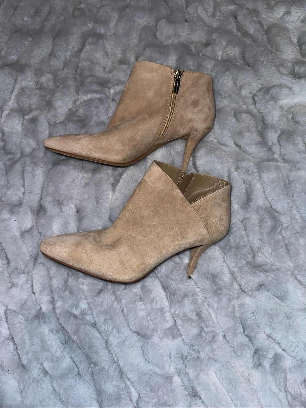 Vince Camuto Beige Suede Pointed-Toe Stiletto Ankle Booties